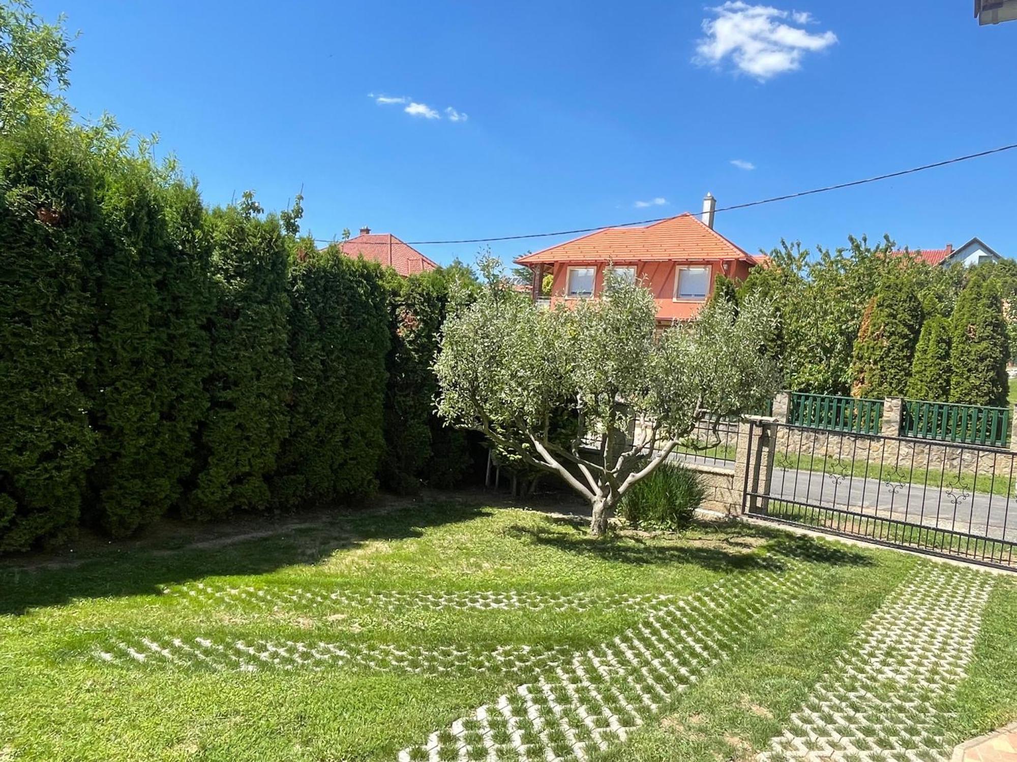 Jasmin Apartment House Vonyarcvashegy Exterior foto
